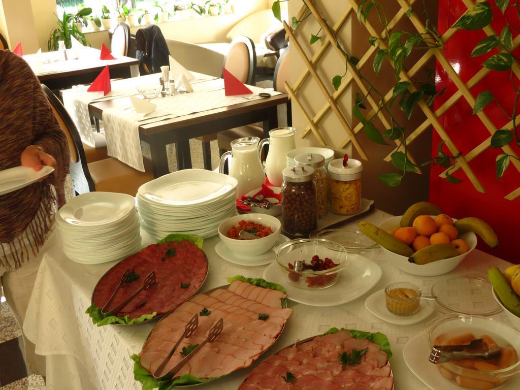 Hotel Crisalpin Poiana Brasov Extérieur photo