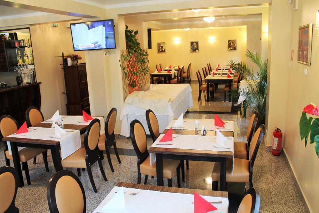 Hotel Crisalpin Poiana Brasov Extérieur photo