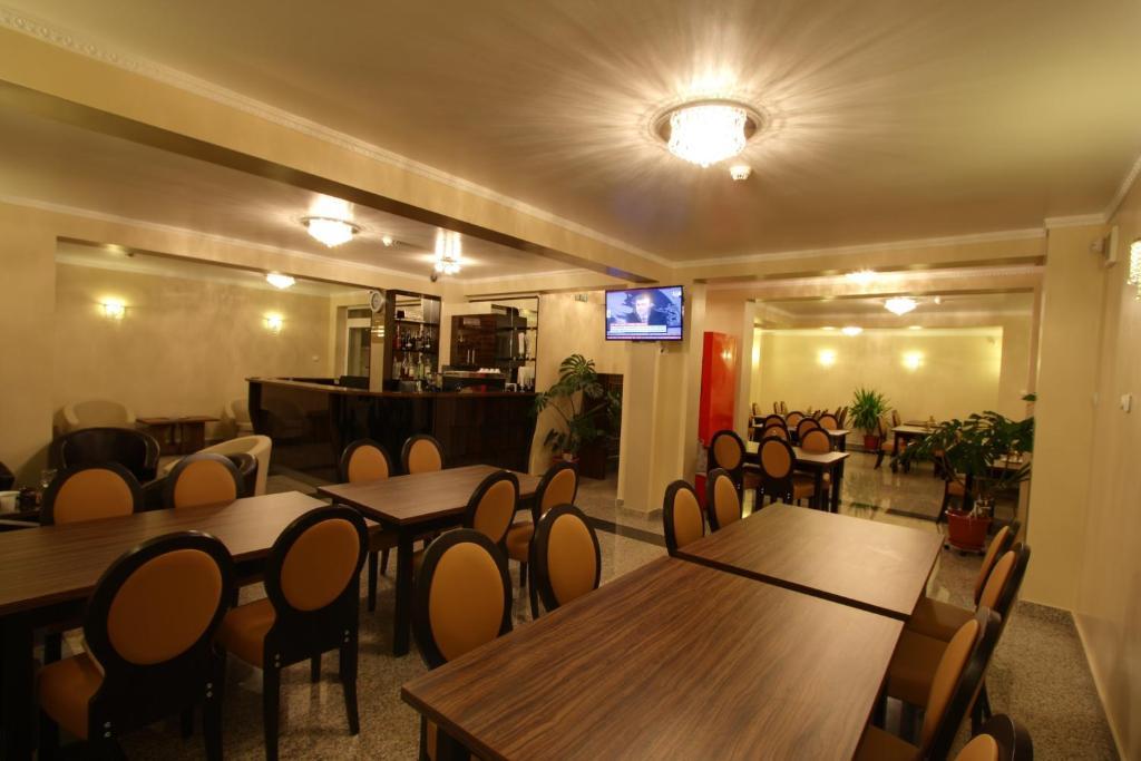 Hotel Crisalpin Poiana Brasov Extérieur photo