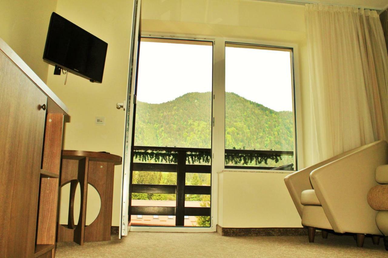 Hotel Crisalpin Poiana Brasov Extérieur photo